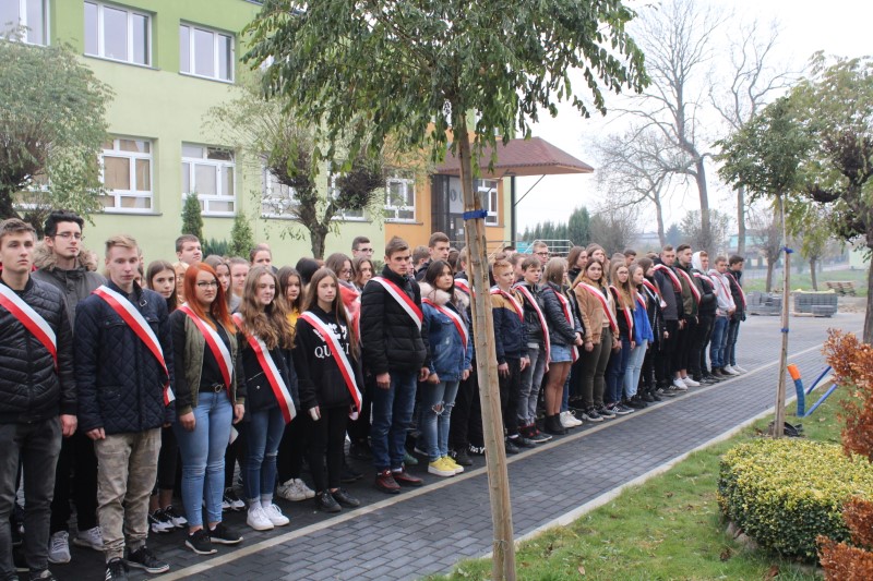Szkoła do hymnu 2019