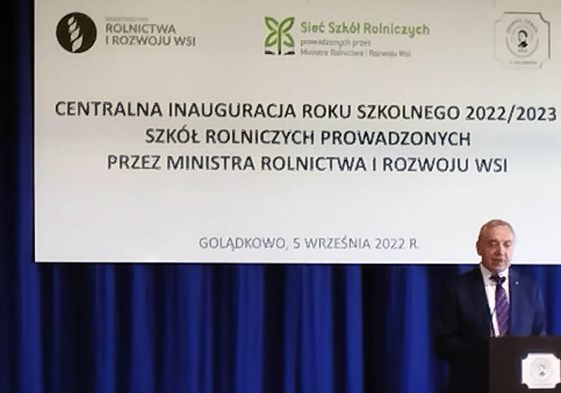 ZSCKR w Marszewie podczas tej uroczystości reprezentowali uczniowie O. Antczak, J. Glapa, J. Olejniczak, P. Uciechowski, pani dyrektor G. Borkowska oraz nauczyciel Ł. Razik