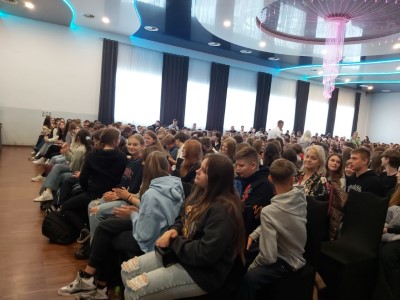 Spotkanie uczniów klasy 1 LbT z sędzią Anną Marią Wesołowską