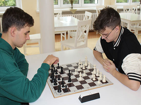 Jakub Mikłos mistrzem szkoły w szachach